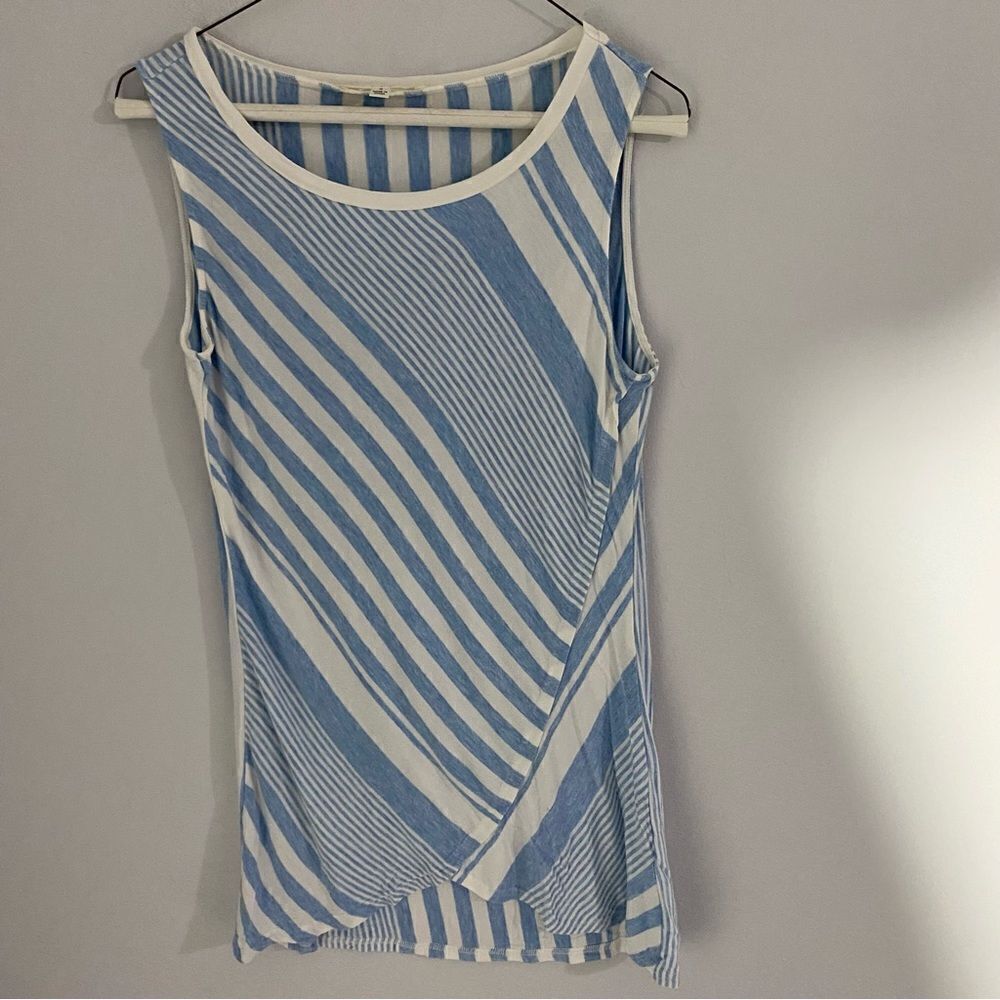 Cyrus Women’s Scoop Neck Sleeveless Blue and White Blouse size S